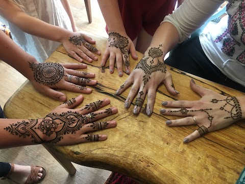 Nadias Henna Happiness Studio