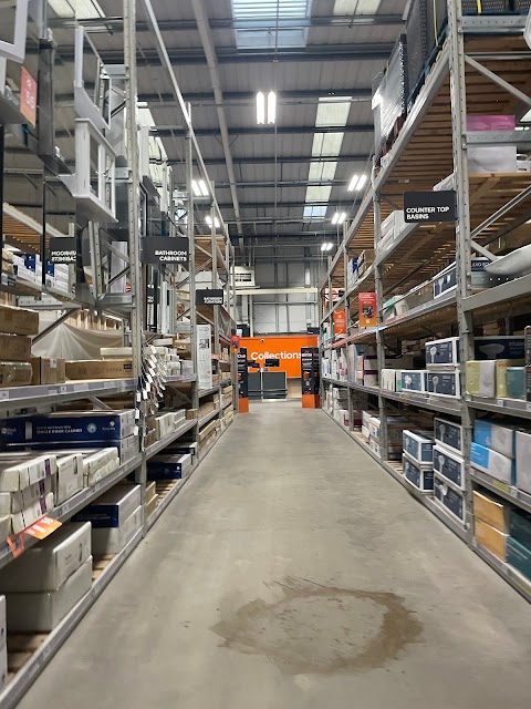 B&Q Cardiff Gate