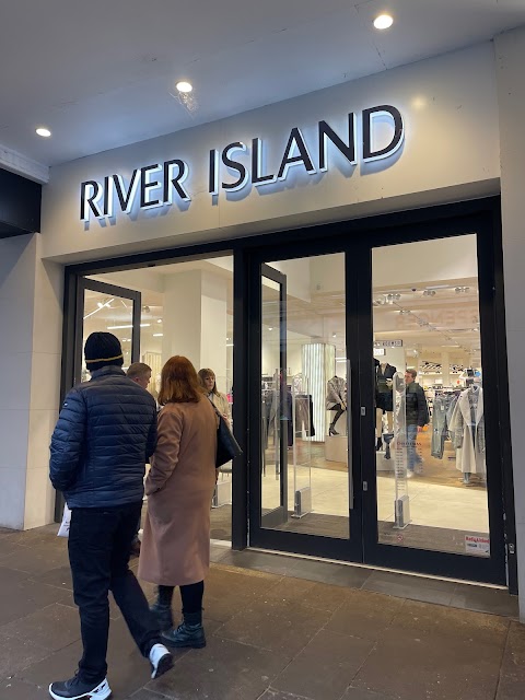 River Island