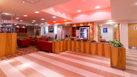 Holiday Inn Express London - Watford Junction, an IHG Hotel