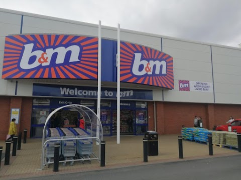 B&M Store