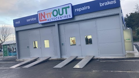 IN'n'OUT Autocentres Erith