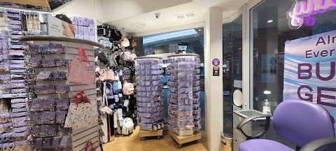 Claire's