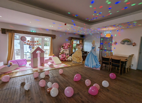 My Perfect Parties - Sleepover Teepees, Bell Tents, Soft Play Hire, Balloon Stylists, Children's Party Tables.