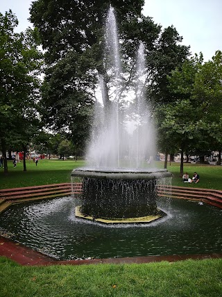 Victoria Gardens