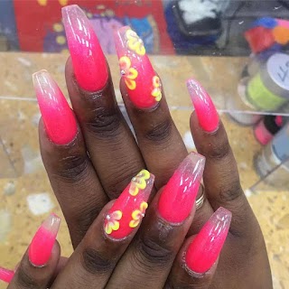 Lisa Nails