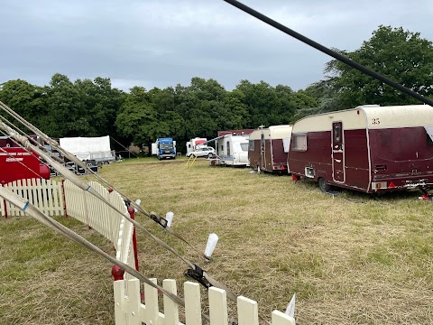 Giffords Circus