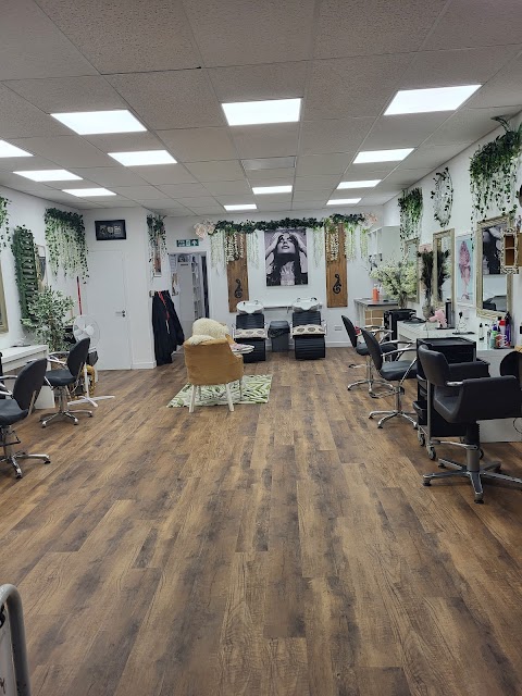 No.5 Hair Studio Ltd