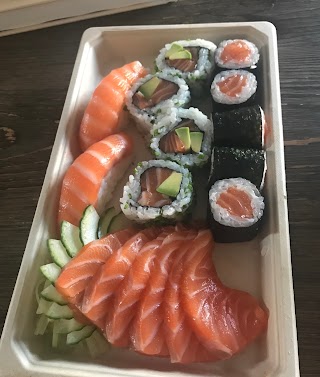 Waka Waka Sushi (Battersea)