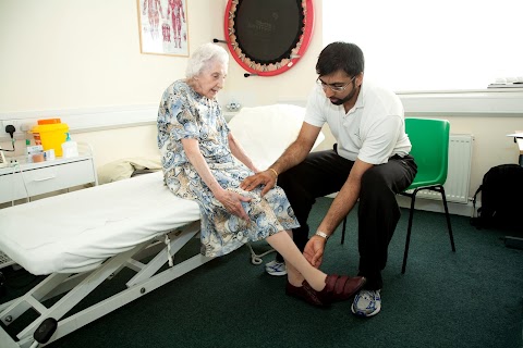 Oakwood Physiotherapy Clinic - Physio in Enfield Southgate