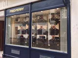 FRED PERRY Brighton