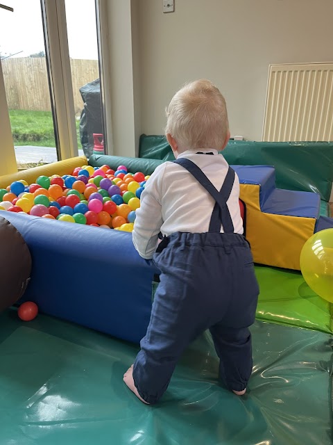 Binky Bounce Bouncy castle hire in Cardiff