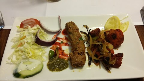 Mahfil Restaurant