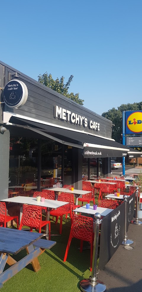 Metchy's Cafe & Bar