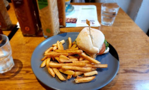 Nando's Wolverhampton - Queen Street