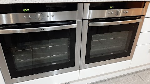 P J R Oven Cleaning