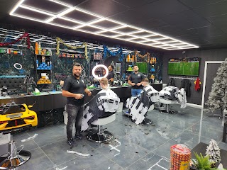 Hiwa Barber