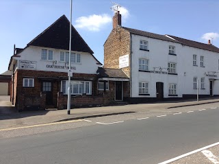 Oak House Hotel