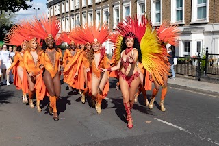 Samba de Rainha_ Training Dancers to become Professional Brazilian Samba Dancers. Hire Samba Dancers for your event.