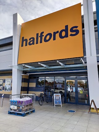 Halfords - Guiseley