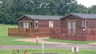 Yaxham Waters Holiday Park