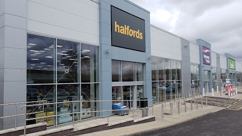 Halfords - Altrincham