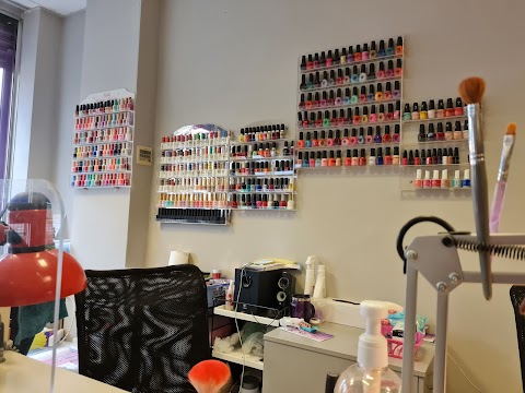 Modern Hair, Nails & Beauty Salon