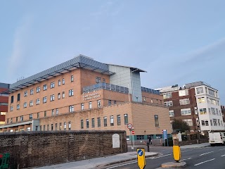 Queen Charlotte's and Chelsea Hospital