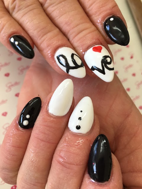 Boo Chic Nails & Beauty