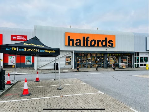 Halfords - Waterlooville