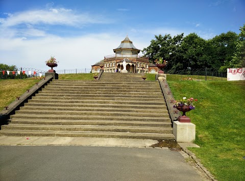 Mesnes Park, Wigan