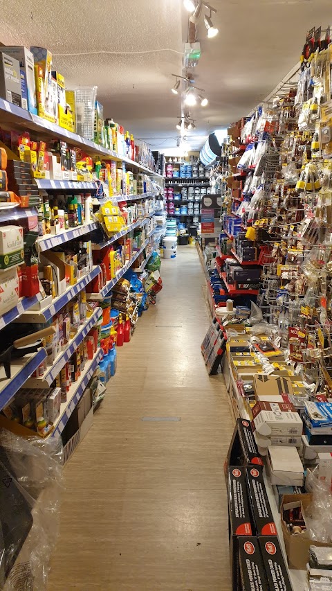 Torpoint Hardware