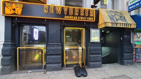 New Yorker Dark Kitchen