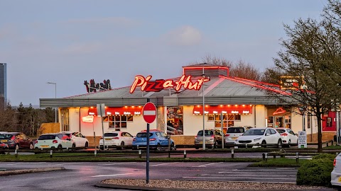 Pizza Hut Restaurants