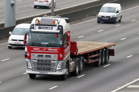 Chris Bennett Heavy Haulage Ltd