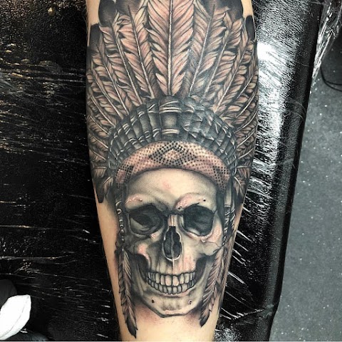 Black Crow Tattoo Studio