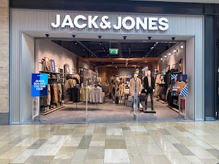 JACK & JONES