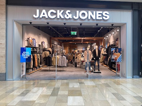 JACK & JONES