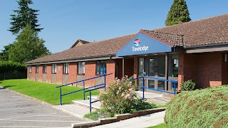 Travelodge Alton Four Marks