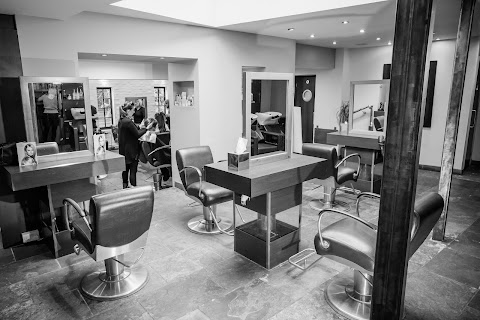 Prive Luxury Hair Salon