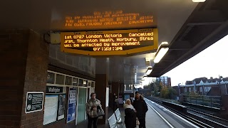 Wallington Station Cars