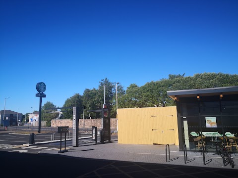 Starbucks Drive Thru Hamilton Retail Park