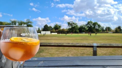 Kislingbury Temperance CC / The Drunken Duck Bar