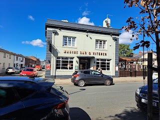 Marine Bar & Kitchen