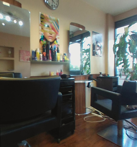 Beauty Salon Kudrjashka London