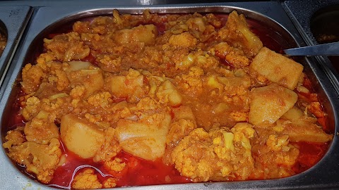 Apna Daal Roti and Naan.