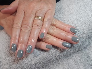 Charlenes Nails & Beauty