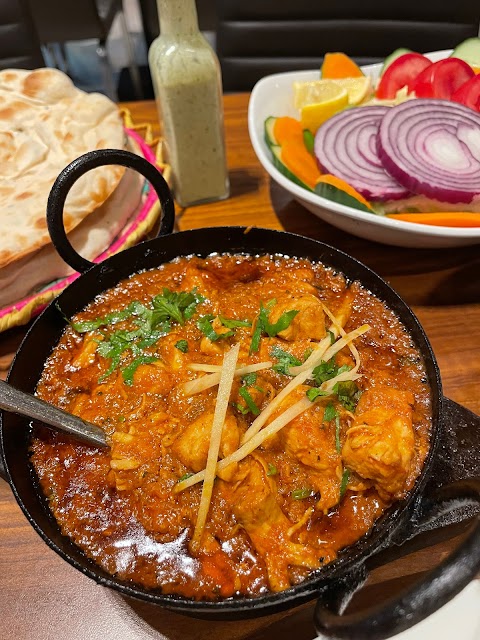 Gifto’s Lahore Karahi