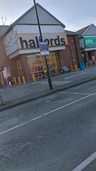 Halfords - Burton on Trent