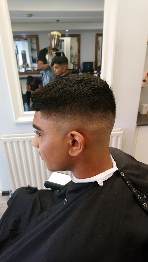 Mac's Barbers, 504 Stafford Road, Wolverhampton . WV10